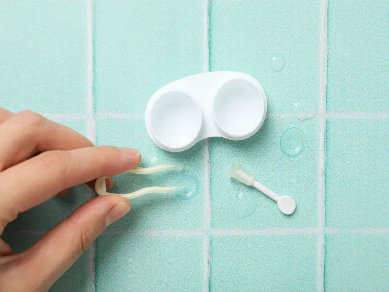Do Daily Disposable Contact Lenses Need Cleaning Solution?