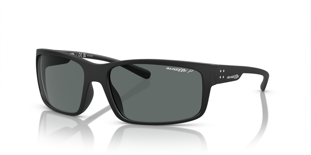 Arnette AN4242 Fastball 2.0 Sunglasses in 01/81 Matte Black / Polarized Dark Grey lens