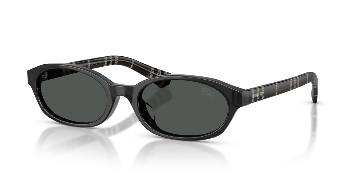 Burberry BE4508D Sunglasses in 427087 Grey / Dark Grey lens