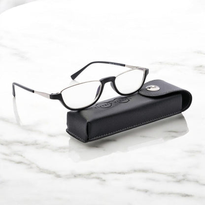 Esperto Saturn Black blue cut reading glasses, lifestyle view
