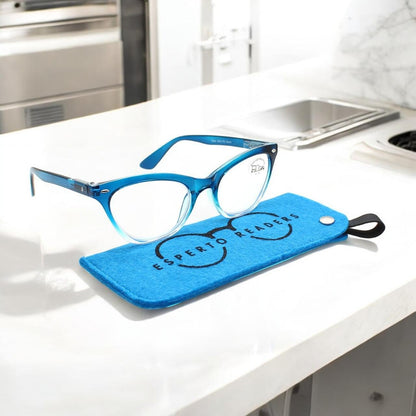 Esperto Catty Blue reading glasses, view 3